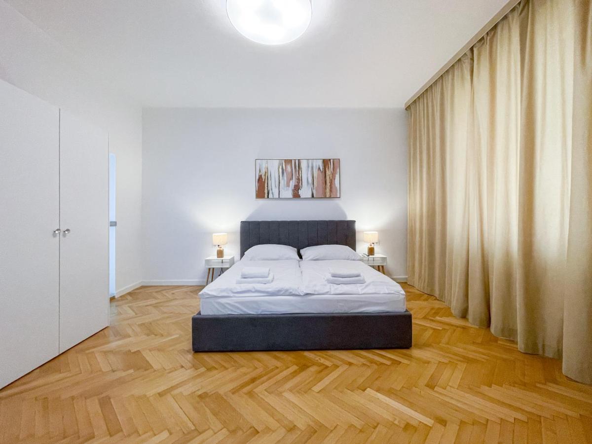 Elysian Apartment Братислава Экстерьер фото